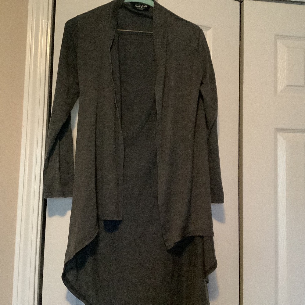 Fancyqube charcoal long sleeved cardigan